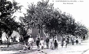 3065- Chateaudun-du-Rhumel - Rue Nationale - Halle